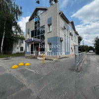 Отдельно стоящее здание 369 м²
