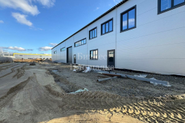 Производственно-складское 1296 м²